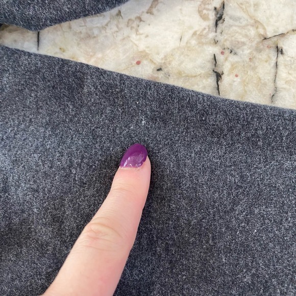 Lululemon Women’s Gray Joggers size 4 - Picture 5 of 10